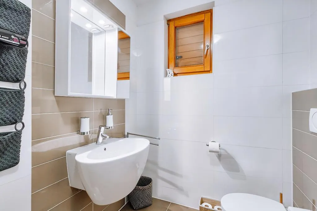 Apartment Erin Pula